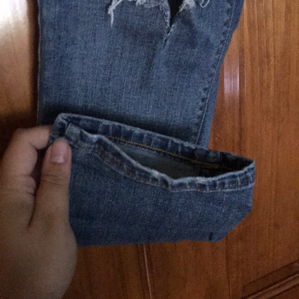Distressed Jeans - Picture 6 of 7